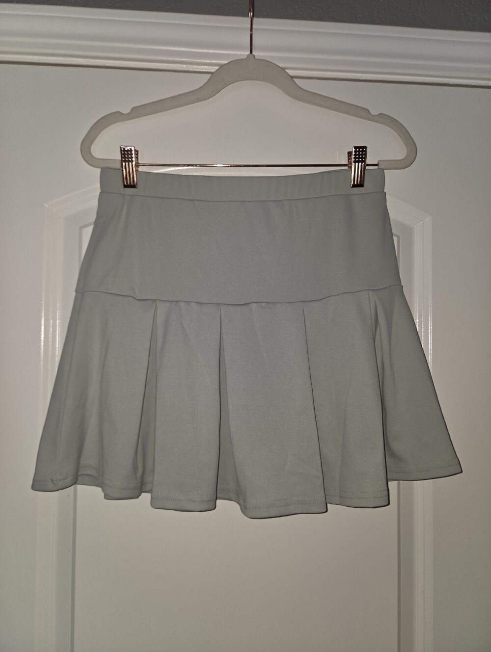 SHEIN Light Gray Flared Pleated Skater Skirt